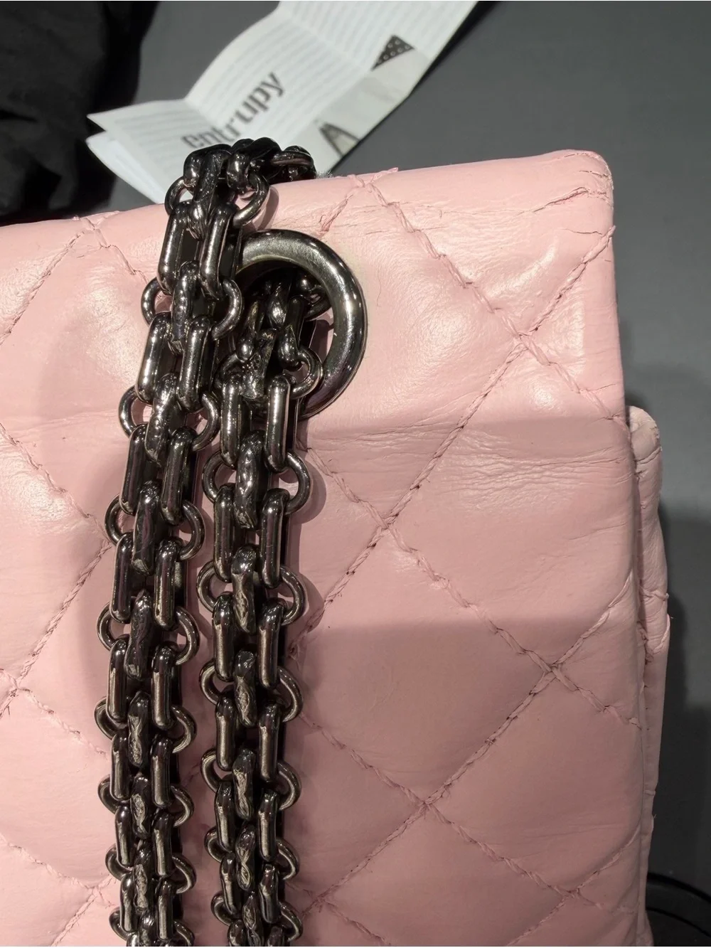 CHANEL 2.55 Reissue Quilted Leather Shoulder Bag in light pink with Silver Chain - Picture 4 of 10
